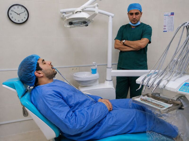 برق اضطراری دندانپزشک